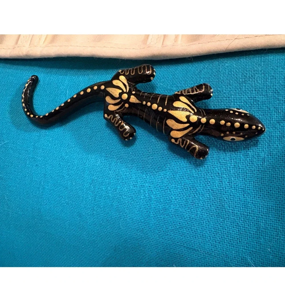 Vintage Hand Painted Lizard Brooch Pin & Earring Set - Folk Art Gecko Jewelry - Picture 6 of 9